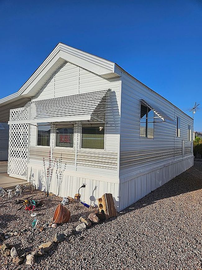 Additional photo 3 of property located at 2760 S Royal Palm Rd #113