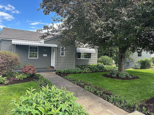Photo of 255 N Country Club Rd, Brevard, NC