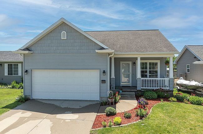 Preview of property located at 6306 Ridgewood Meadows Ln Ne