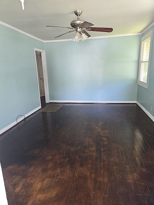 909 Lanier Ave, Danville, VA