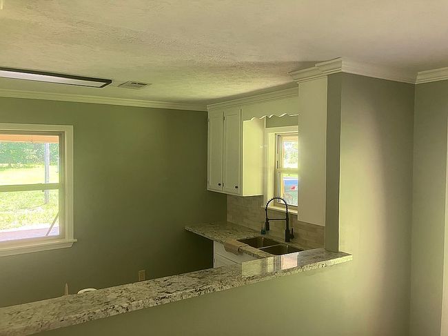 Image of 157 W Petros Rd