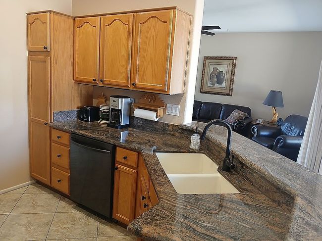 Image of 15856 W Silver Breeze Dr