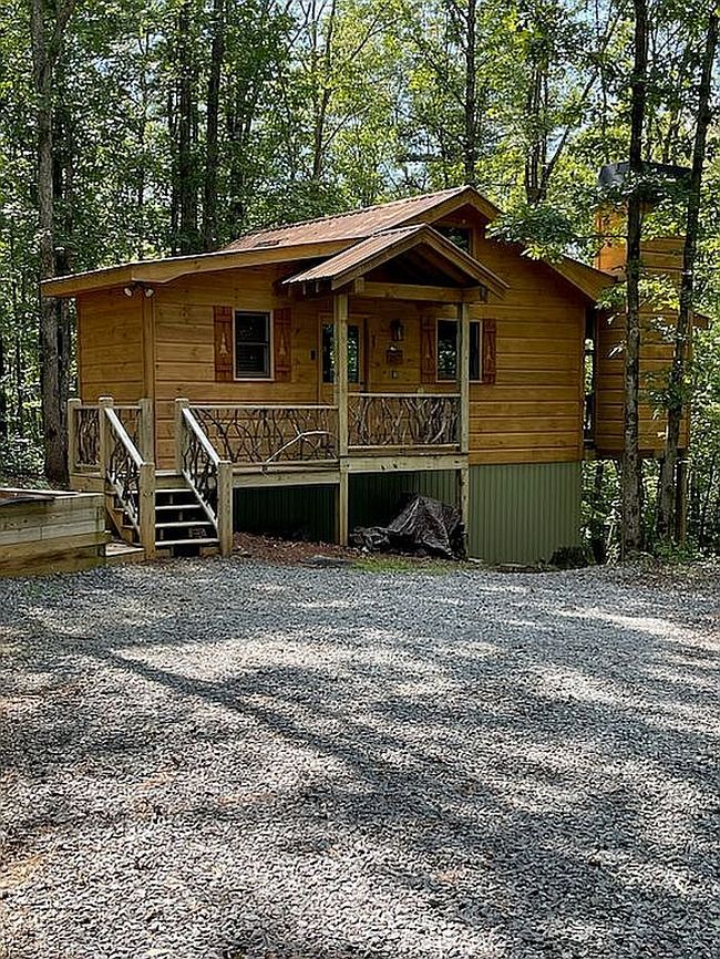Photo of 99 Mull Dr, Mineral Bluff, GA