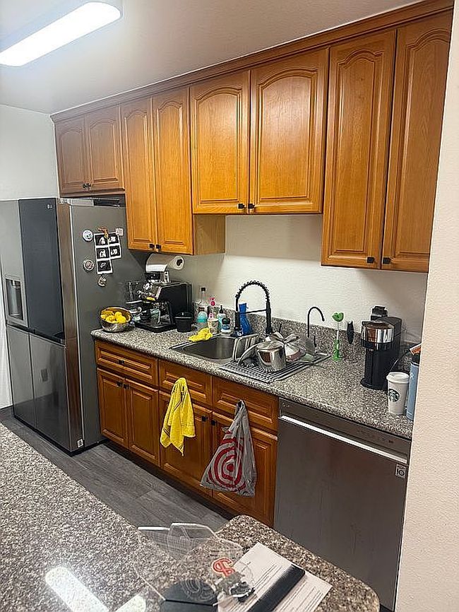 Image of 10636 Woodley Ave Unit 44