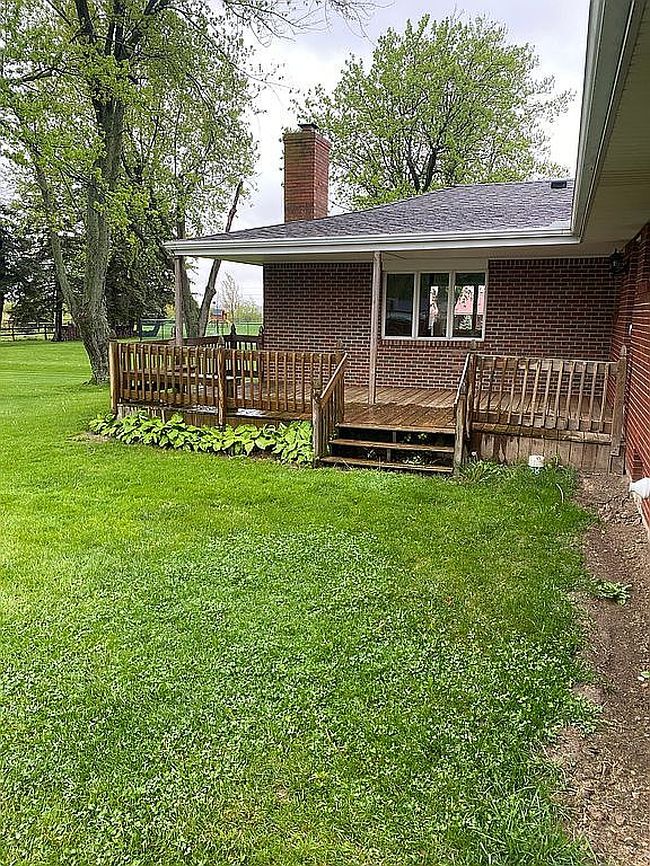 Image of 719 N Stadium Rd