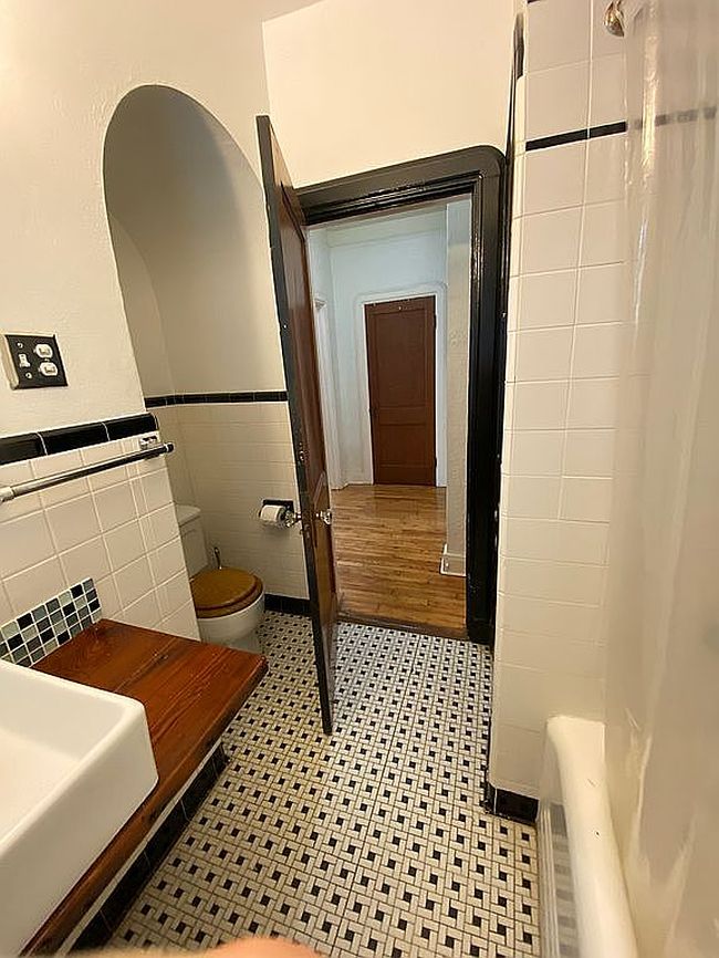 Additional photo 2 of property located at 805 Hidalgo St