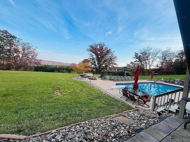Image of 1028 Richwood Ave