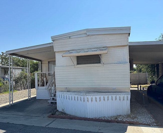 Additional photo 1 of property located at 7676 N Fresno St Space 121