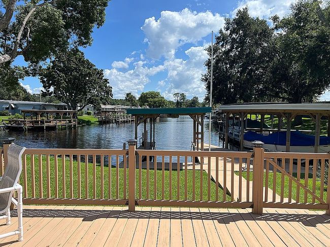 Photo of 2323 Vindale Rd, Tavares, FL