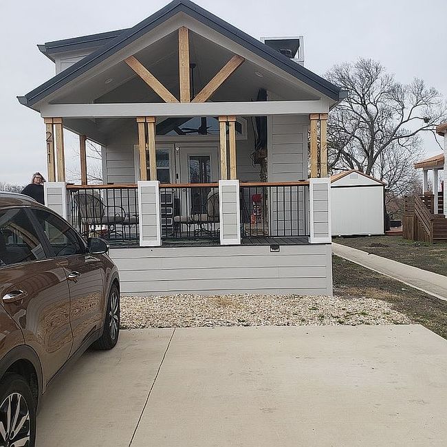 Photo of 211 Grand Loop, Nevada, TX