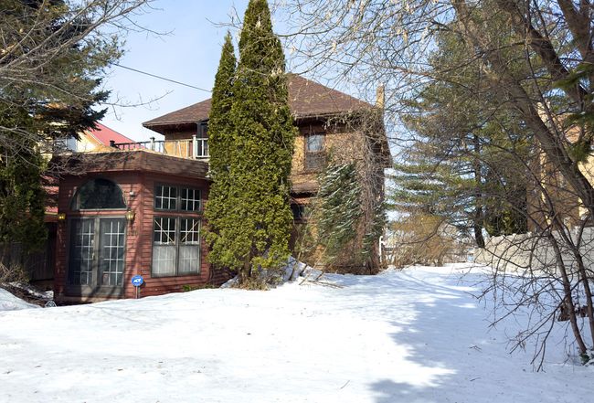 Image of 130 E Water St