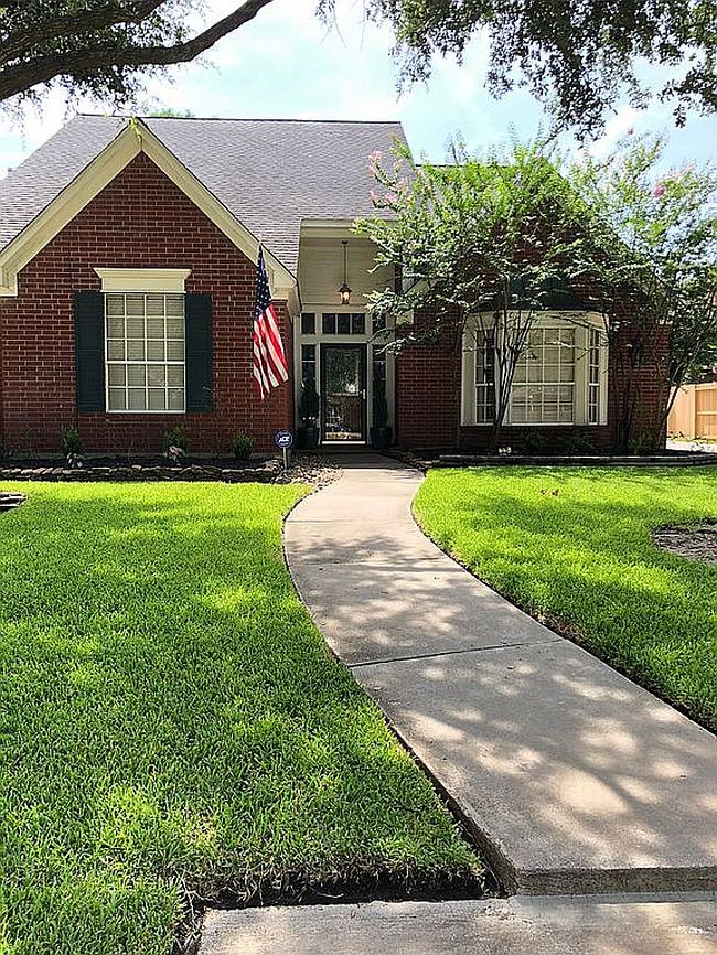 Image of 16014 Garden Hill Ln