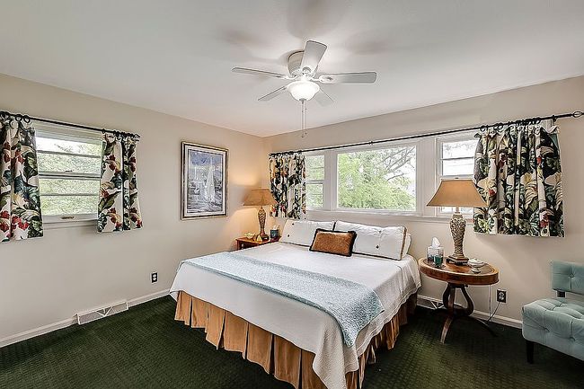 Additional photo 3 of property located at 553 Meadow Ln