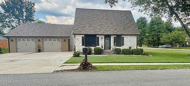 Photo of 501 Hickory Ln, Elizabethtown, KY