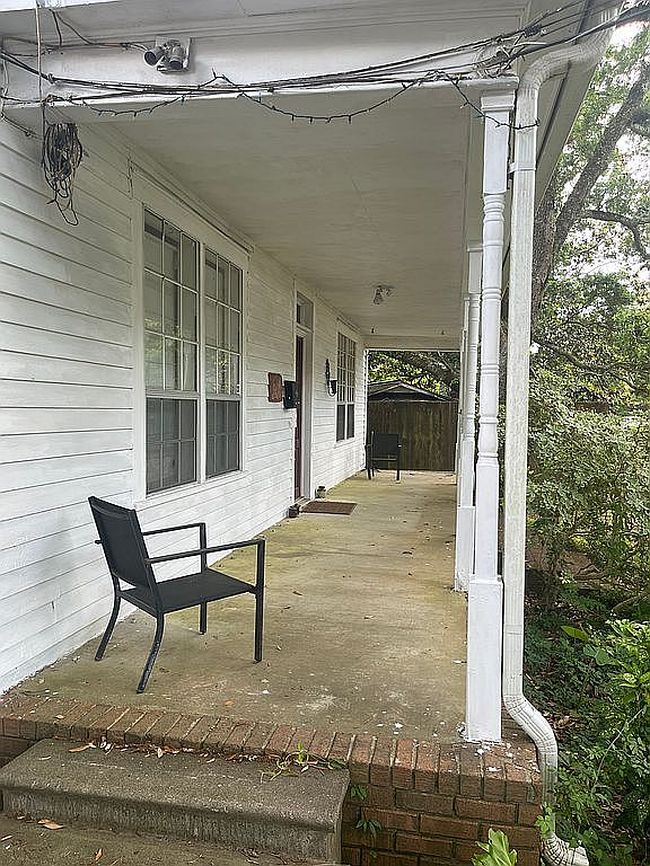 Additional photo 1 of property located at 3902 Pascagoula St