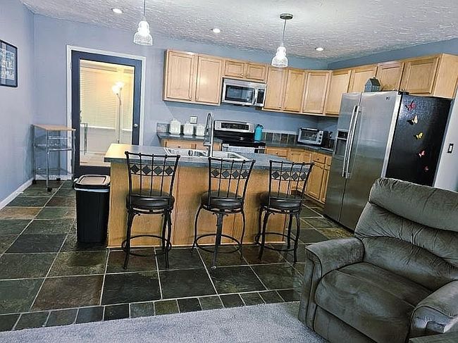 Photo of 685 Sunset View Blvd, Tallmadge, OH