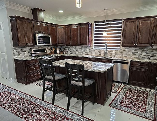 Photo of 6804 Centralia St #6804, Dearborn Heights, MI