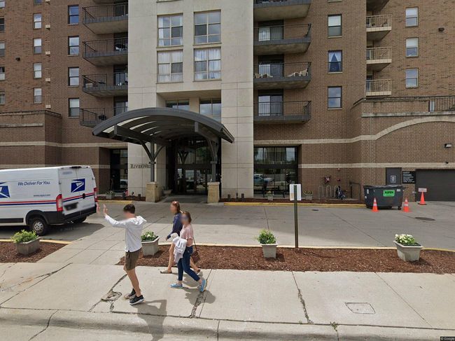 Preview of property located at 401 1st St S #1002