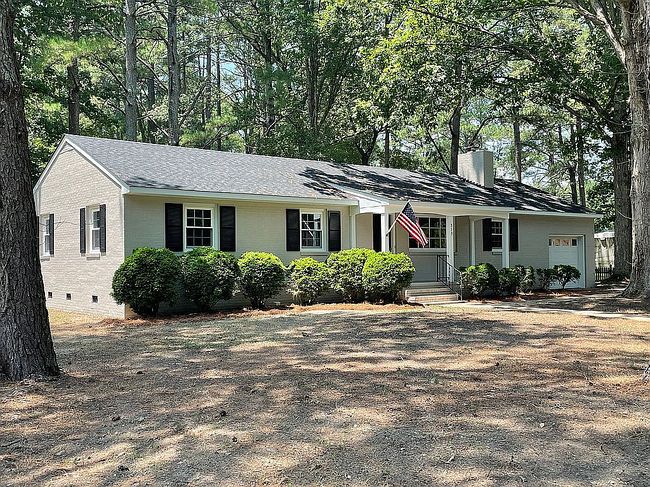 Photo of 313 Graydon Cir, Waverly, VA