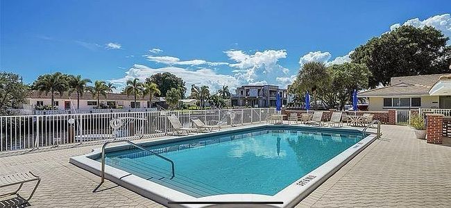 Image of 2800 Ne 14th St #219