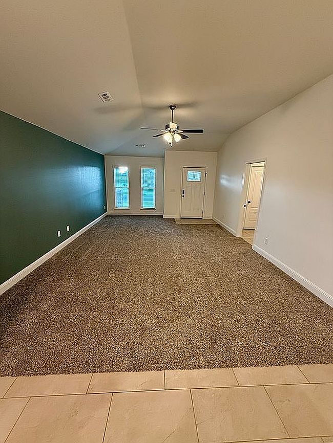 Photo of 354 E Greystone Sq, Webb City, MO