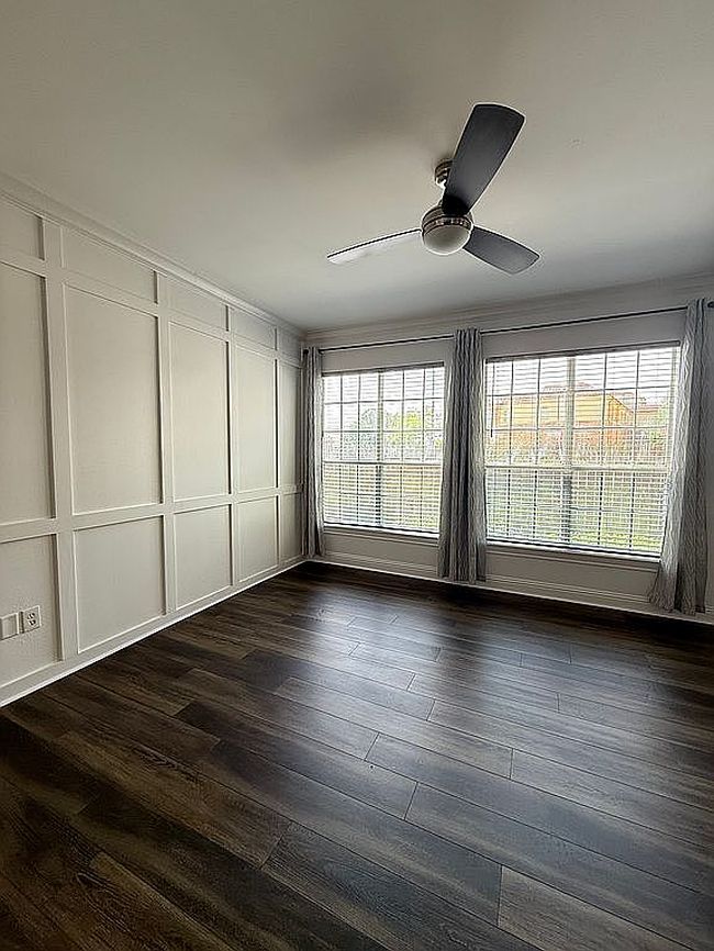 Preview of property located at 710 E Boyd Dr Apt 1203
