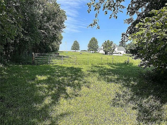 Image of 38520 Pin Oak Church Rd