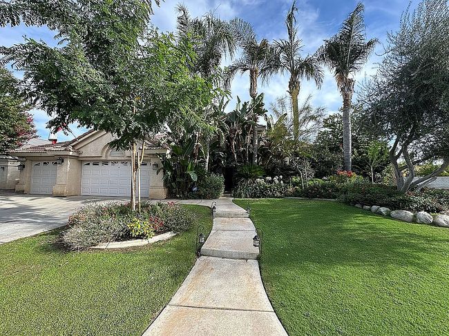 Photo of 11017 Iron Creek Ave, Bakersfield, CA