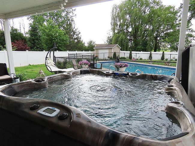 Photo of 198 Continental Dr, Lockport, NY