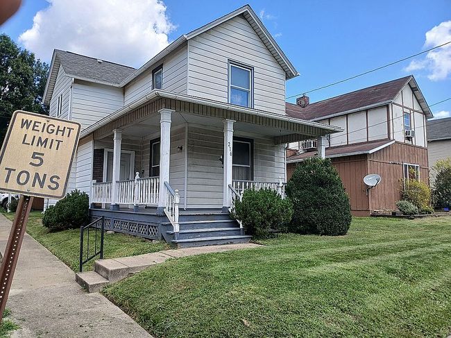 Image of 216 Montgomery Ave
