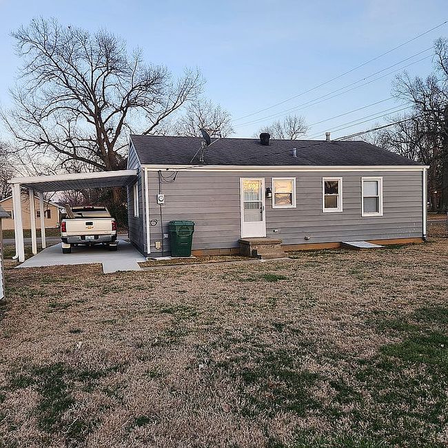 Image of 3046 Legion Park Dr
