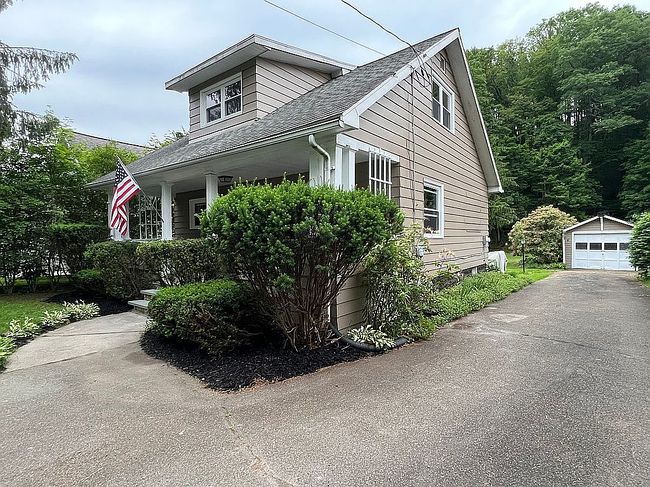Photo of 1165 Main St, Vestal, NY