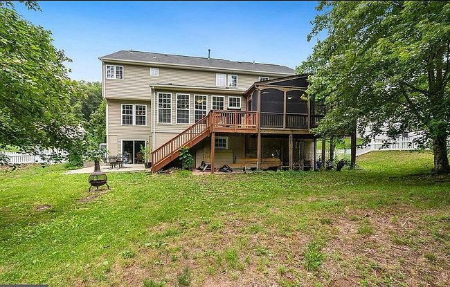 Photo of 15489 Marsh Overlook Dr, Woodbridge, VA