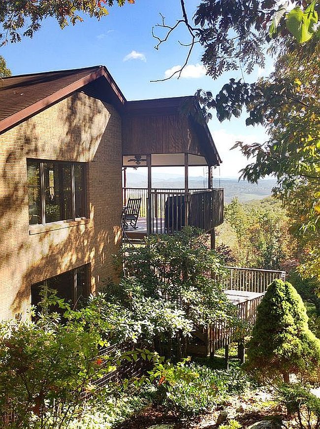 Image of 3624 Laurel Dr