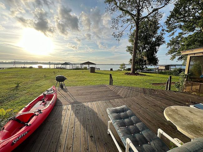 Photo of 146 Martin St, Florahome, FL
