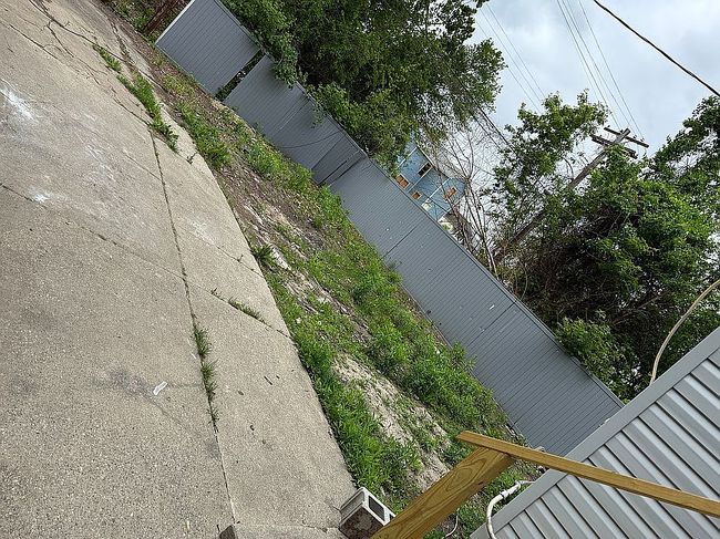 Image of 2439 Highland St