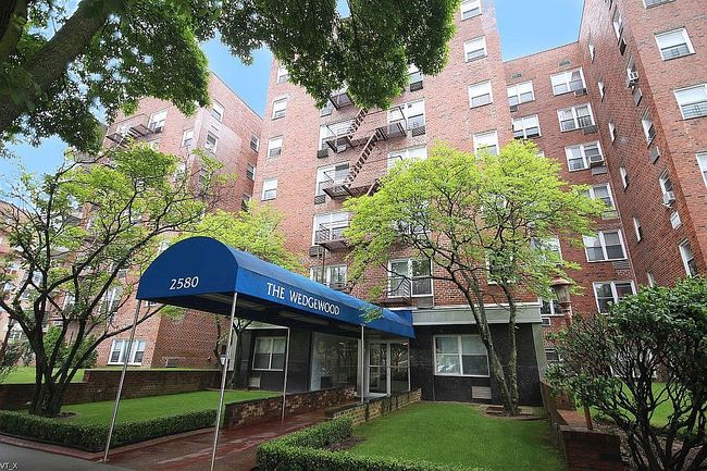 Image of 2580 Ocean Pkwy Apt 1M