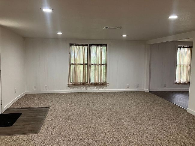 Additional photo 1 of property located at 416 W 3rd St