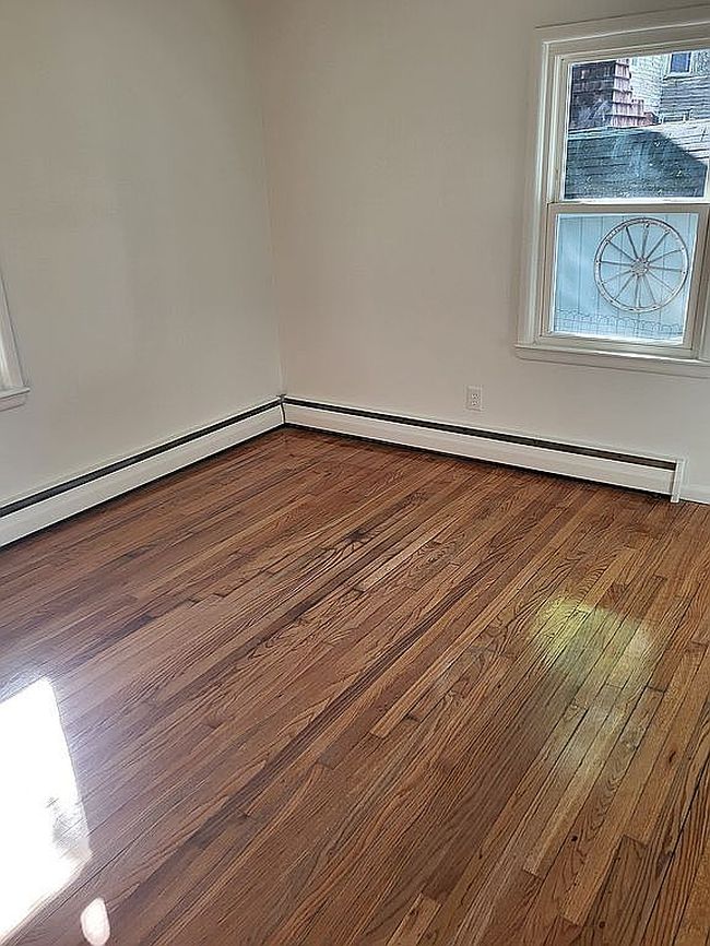 Image of 115 Hammond St