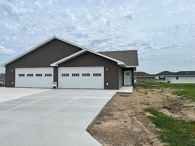 Image of 2016 Maple St