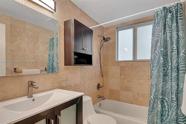 Image of 7171 Bay Dr Apt 2