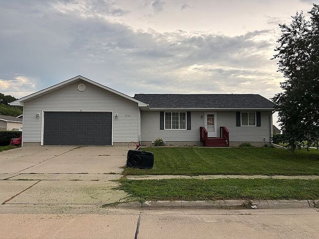 Photo of 1523 Brandon Dr, Vermillion, SD
