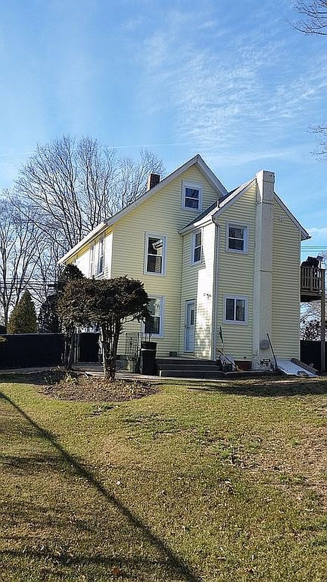 Additional photo 2 of property located at 125 Fairview Ave