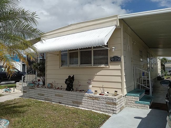Image of 979 Freeport E