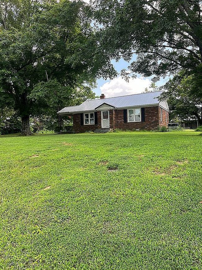 Photo of 1149 Grills Rd, Newbern, TN
