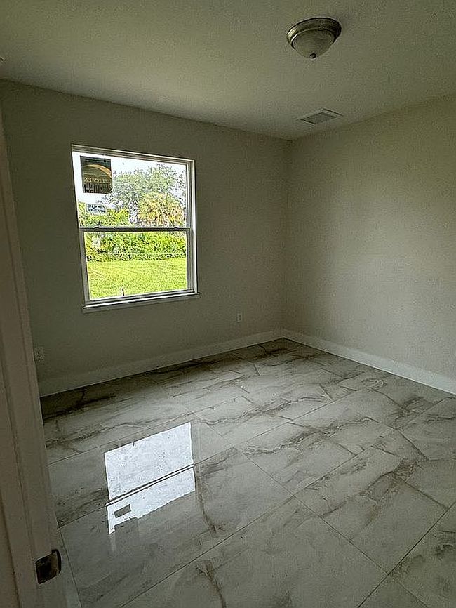 Image of 3304 11th St W