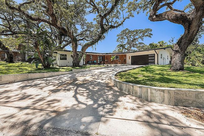 Image of 8390 40th Ave N