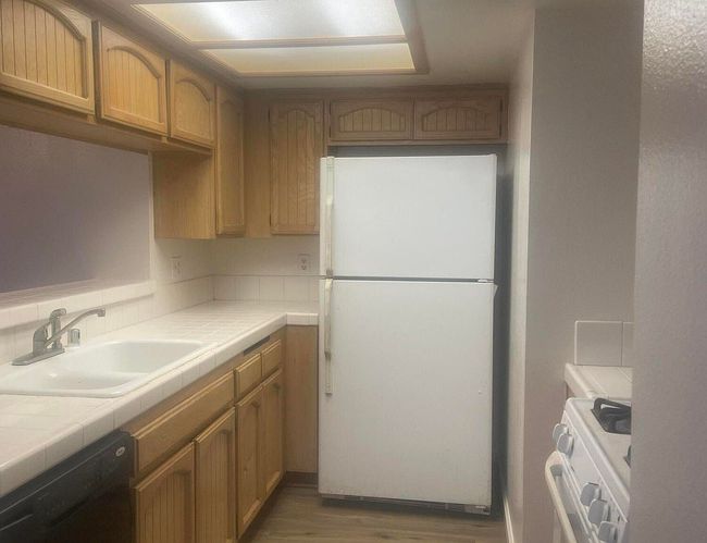 Additional photo 1 of property located at 7634 Hollister Ave Unit 254