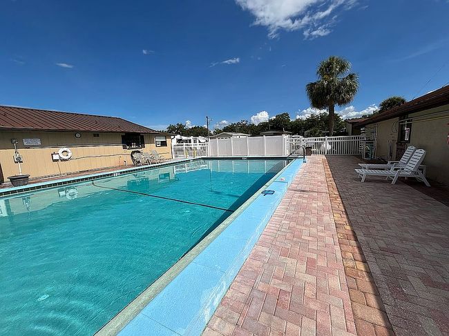 Image of 37611 Daybright Ln