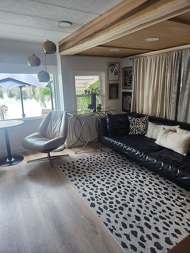 Photo of 1000 Wiggins Pass Rd #L15, Naples, FL
